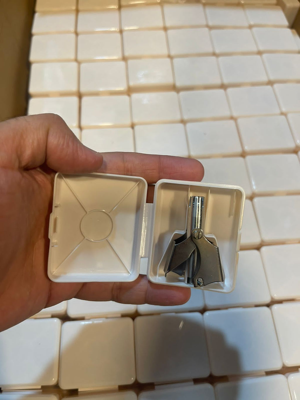 Manual Steel Nasal Hair Trimmer - Image 2 | BNH Traders